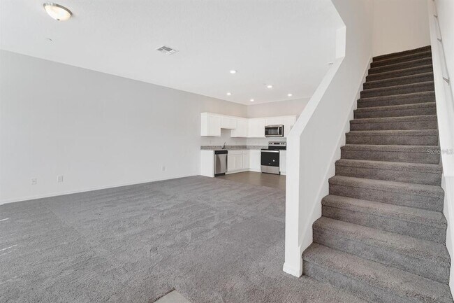 Building Photo - 3262 Azolla St