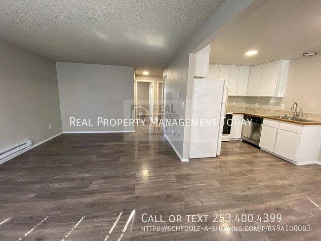 Building Photo - 630 S State St