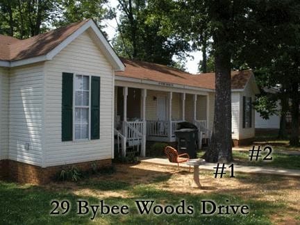 Primary Photo - Very Nice 2BR/1BA Duplex