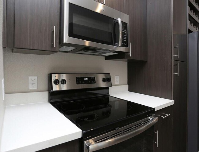 Building Photo - 1500 N Haskell Ave.