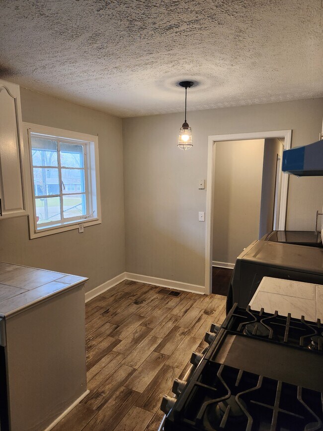 Foto del edificio - 4025 Carol Dr