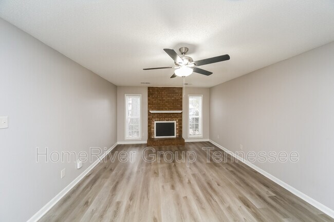 Building Photo - 4416 Crescent Park Dr