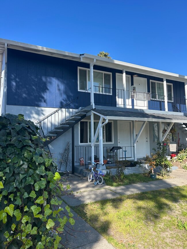 Building Photo - 2360 Galway Ct