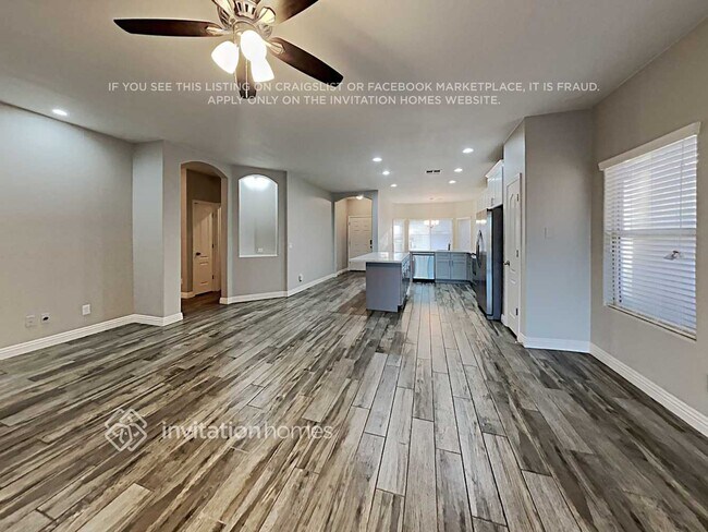 Building Photo - 112 S 120th Ave