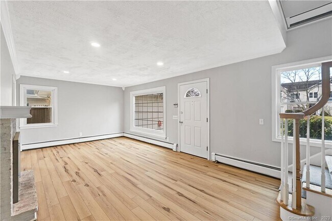 Building Photo - 29 Saddle Rd