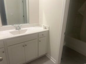 Building Photo - 162 Kelsey Ct