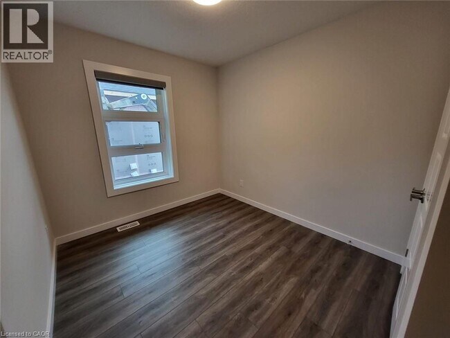 Building Photo - 118 Gravel Ridge Trail