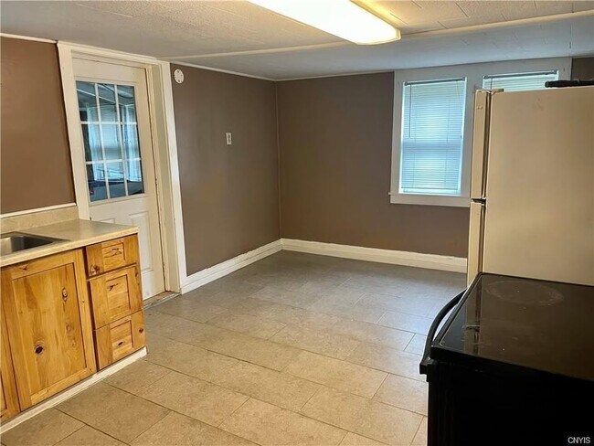 Foto del edificio - 820 Mill St