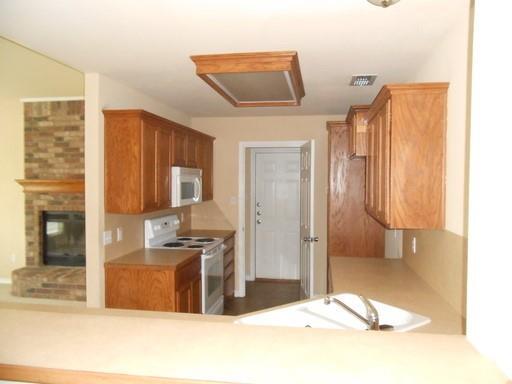 Foto del edificio - 2419 Independence Blvd