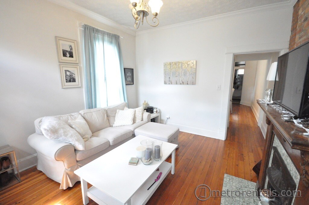 Primary Photo - 517 S Lazelle St