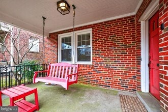 Building Photo - 4428 Butterworth Pl NW