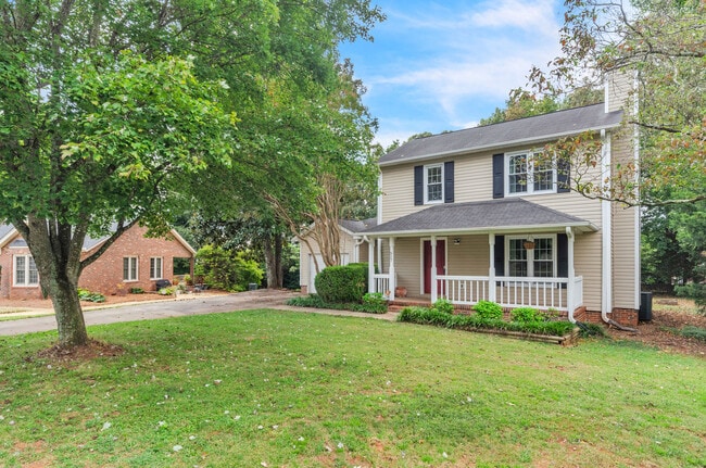 Photo - 517 Laurel Tree Ln House