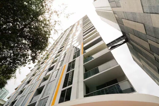 Foto del edificio - 31 SW 6th St