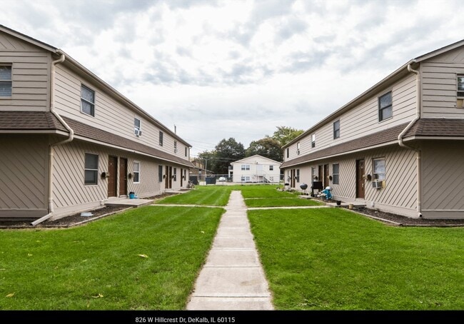 Foto del edificio - 826 W Hillcrest Dr