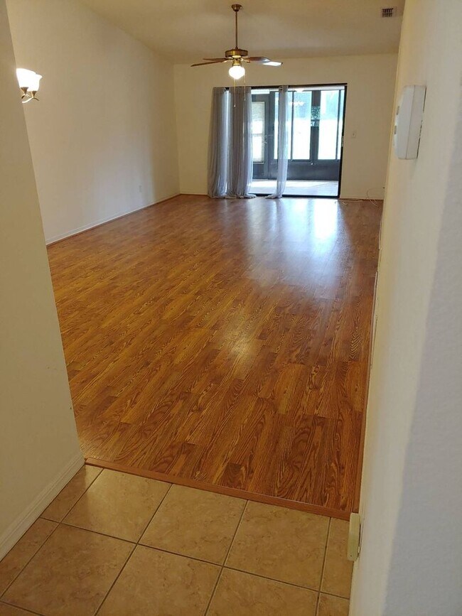 Foto del edificio - Beautiful 2 bedroom 2 bathroom condo for rent in Dunedin - Heather Ridge North 55+ community!