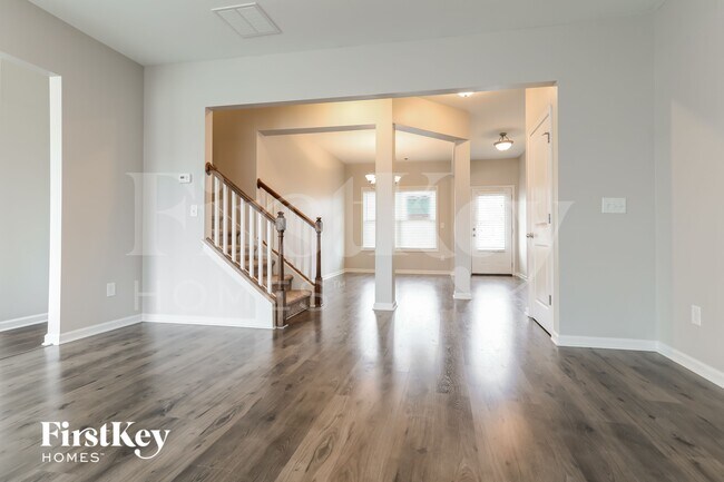Foto del edificio - 2142 Massey Ln
