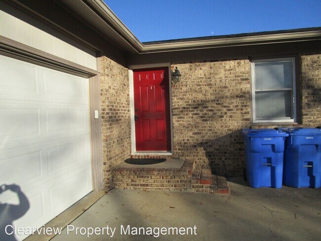 Building Photo - 3 br, 2 bath House - 6628 Bonnie Bell Lane