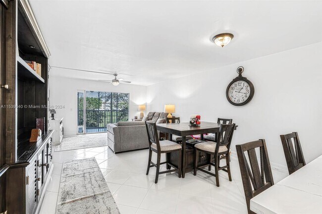 Foto del edificio - 1101 SW 128th Terrace