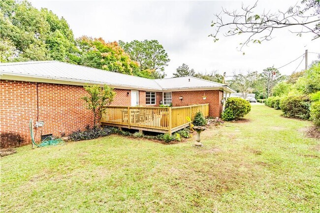 Foto del edificio - 304 Dogwood Dr
