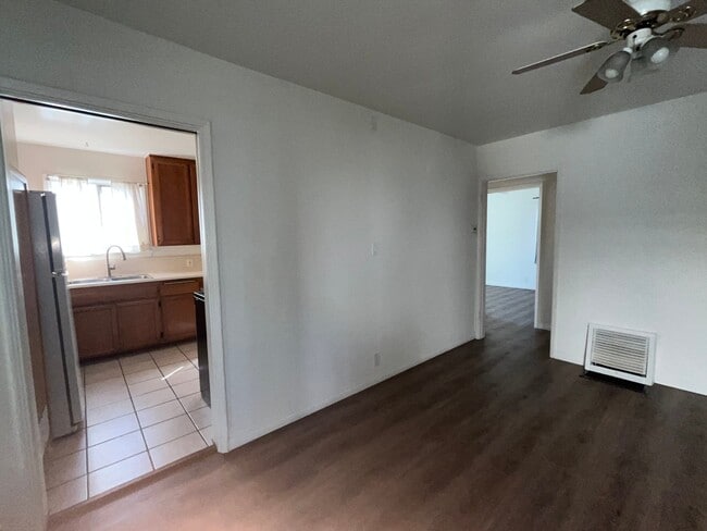 Building Photo - 5618 Kinston Ave
