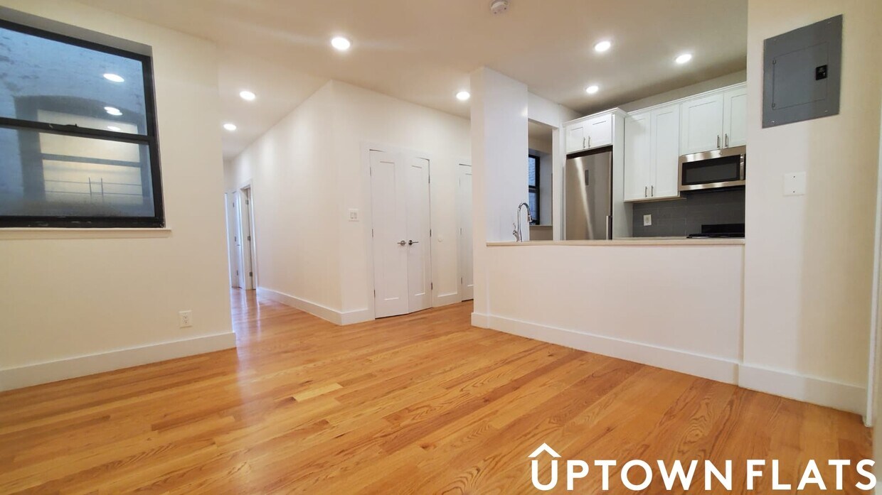 Primary Photo - 539 Lenox Ave