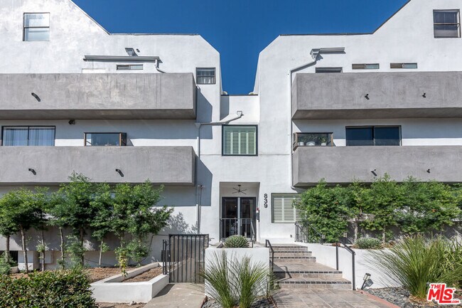 Foto del edificio - 839 Larrabee St