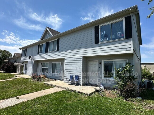 Foto del edificio - 804 Saddlewood St