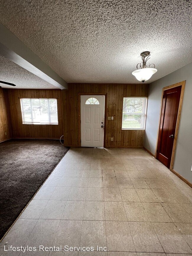 Building Photo - 3 br, 1 bath House - 1847 Loyola Drive