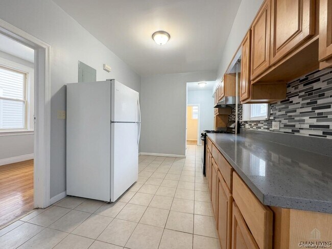 Foto del edificio - 4451 Matilda Ave
