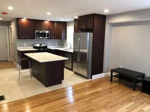 Building Photo - 12 Rockledge St