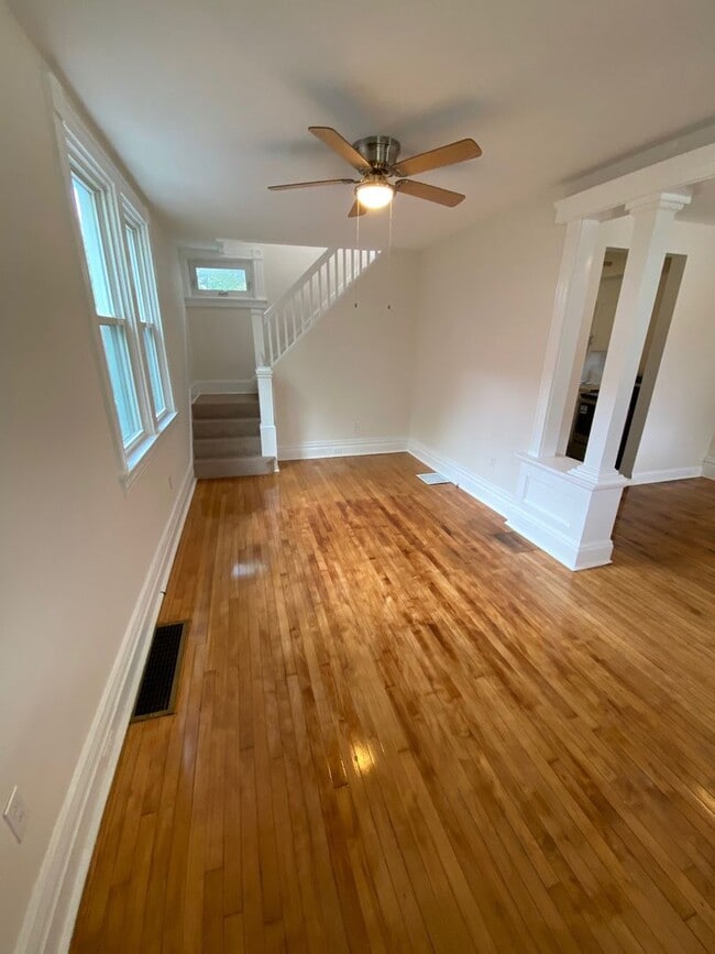 Newly Renovated 2 Bedroom in Beechview- Off-Street Parking, Finished Attic - Available Now! - Newly Renovated 2 Bedroom in Beechview- Off-Street Parking, Finished Attic - Available Now! House