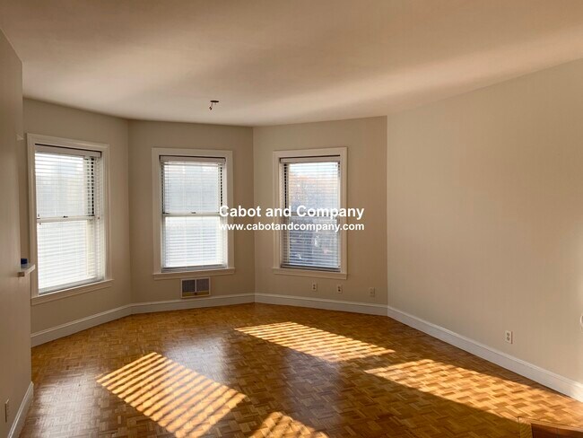 Building Photo - 416 Commonwealth Ave