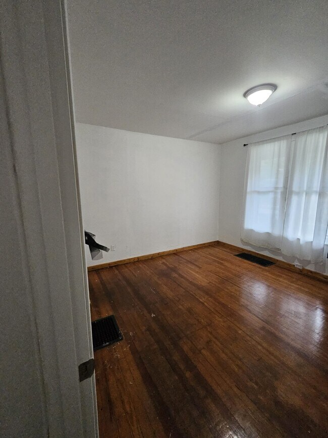 Foto del edificio - 3209 Saratoga Ave