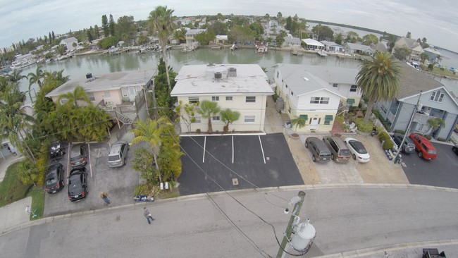 Building Photo - Madeira Beach Waterfront Apartments
