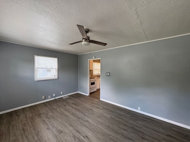 Foto del edificio - Eagledale 3 Bedroom 1 Bath