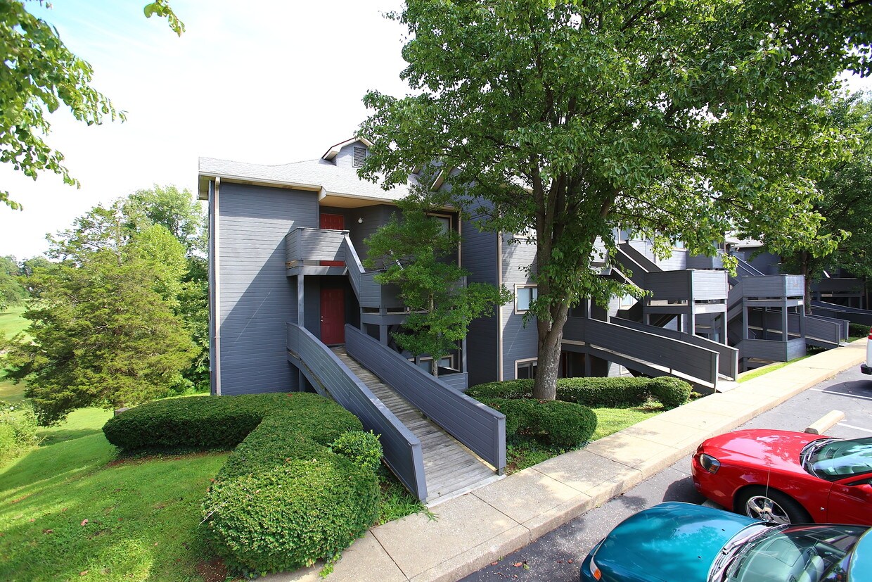 Primary Photo - 1000 Pine Valley Dr