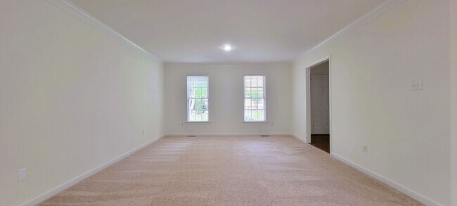 Foto del edificio - Large traditional colonial in Chester with...