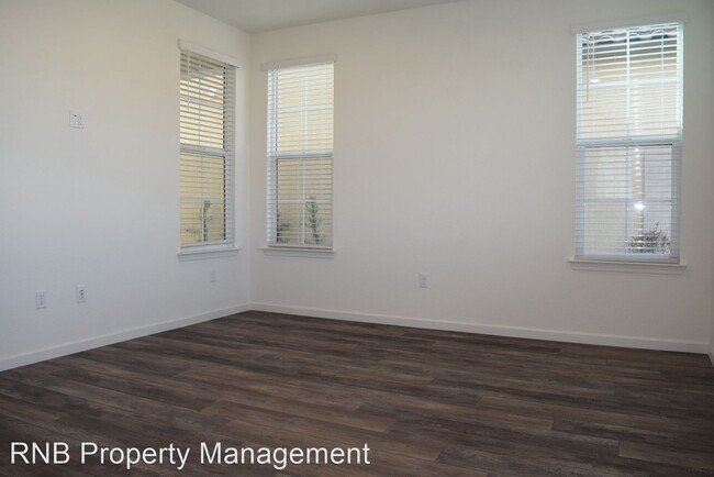 Foto del edificio - 3 br, 2.5 bath House - 6184 Campus Parkway