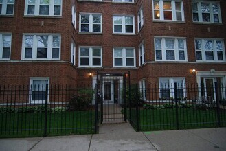 Building Photo - 4904 N Springfield Ave