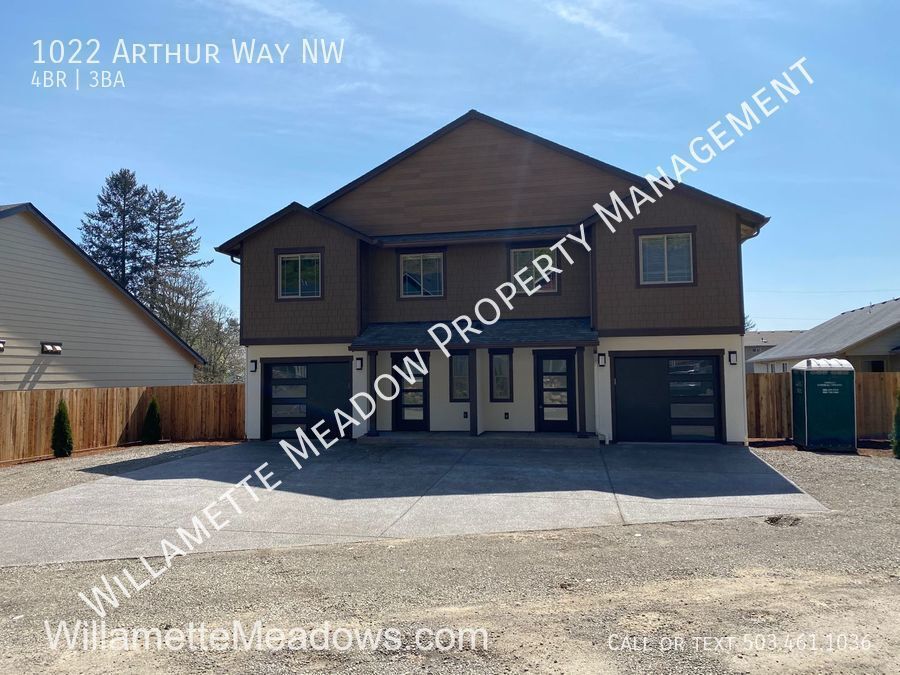 Newer 4 Bedroom Duplex in West Salem! Beau... House for Rent in Salem, OR