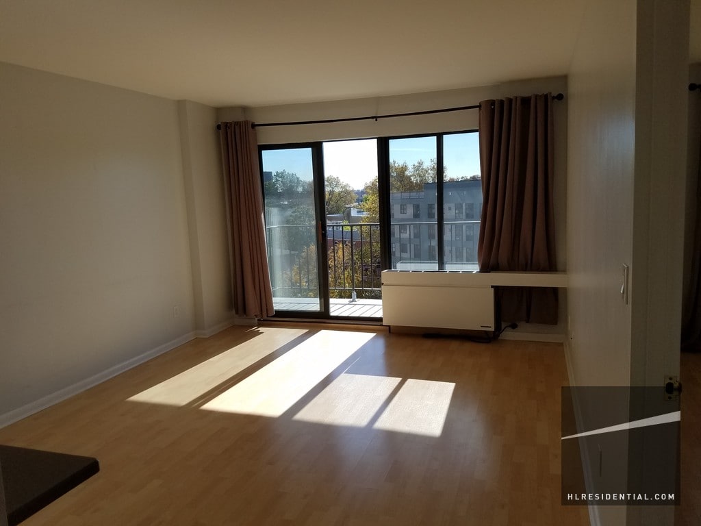 Foto principal - 2540 Shore Blvd