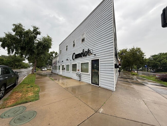 Building Photo - 3966-3966 Minnehaha Ave