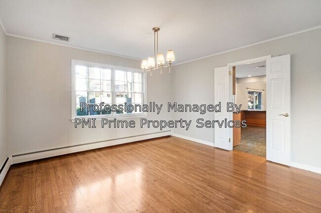 Building Photo - 28 Turtle Rd