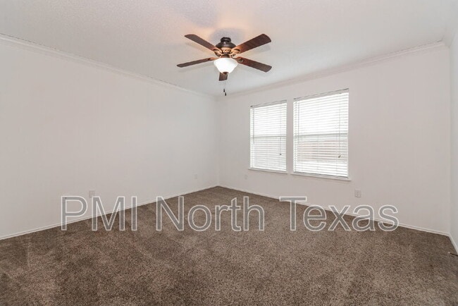 Foto del edificio - 1571 Thornhill Ln