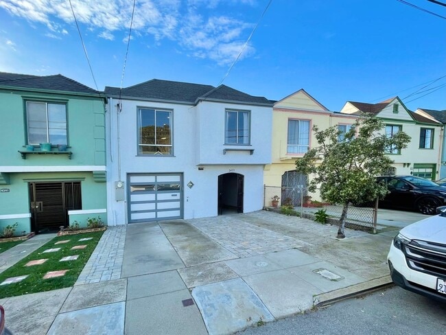 Foto del edificio - Beach Lover SF Home 3BR/2BA + Bonus Room! Large Yard! Outer Sunset! PROGRESSIVE