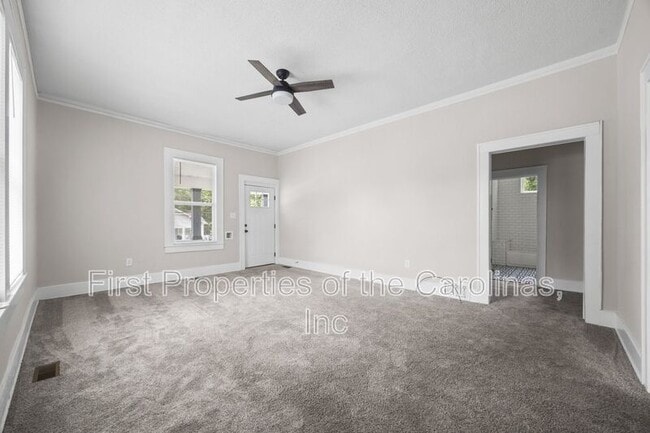 Building Photo - 113 Brawley St