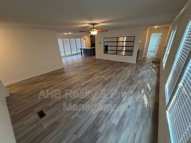 Building Photo - 2158 Meadow Ridge Rd