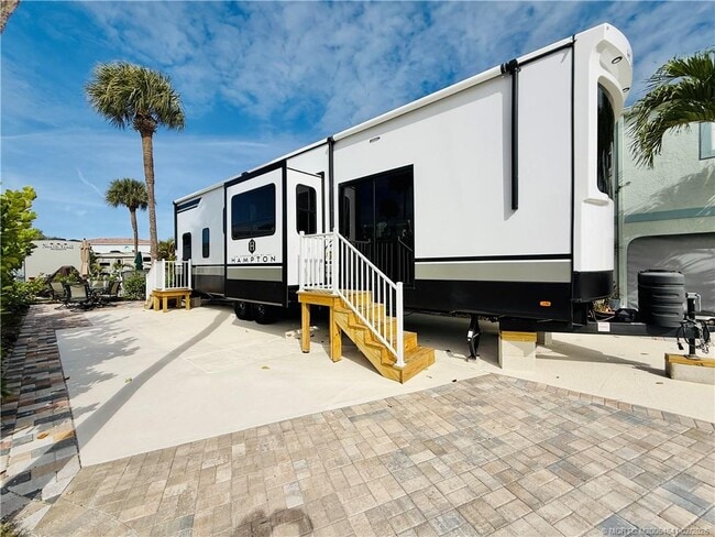 Foto del edificio - 10725 S Ocean Dr