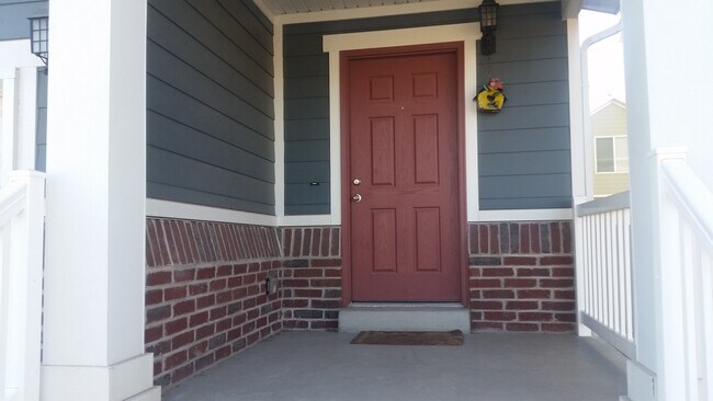 Foto del edificio - Beautiful 2011 home in West Haven for rent