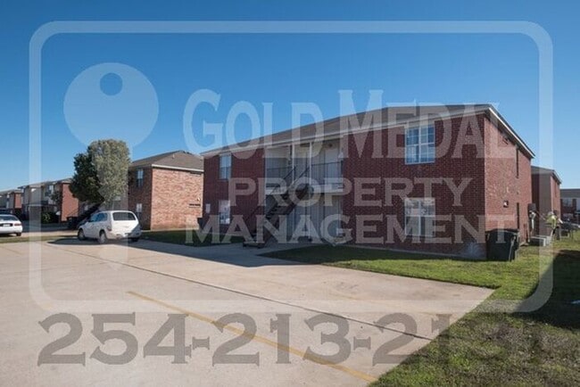 Building Photo - 2806 Cantabrian Dr